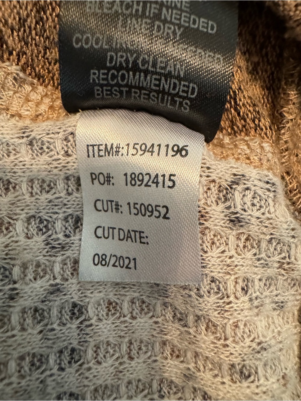 Torrid Brushed Waffle Knit Leopard
Raglan Sweatshirt, Size 2X, EUC - Picture 13 of 14